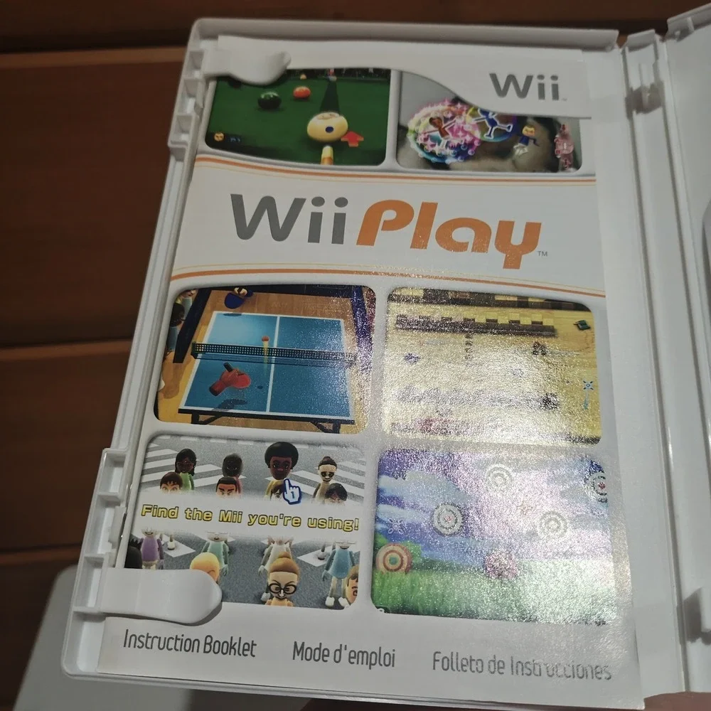 Wii Play‎ (Wii, 2007) with Case and Manual